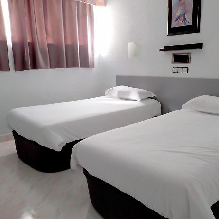 Hostal Lady Ana Maria Collado Villalba Eksteriør billede
